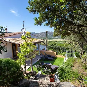 Gasthof La Casa In Collina - Con Vista Mare, Lu Lioni
