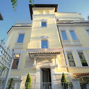 https://hotel-villa-duse.it-romehotels.com